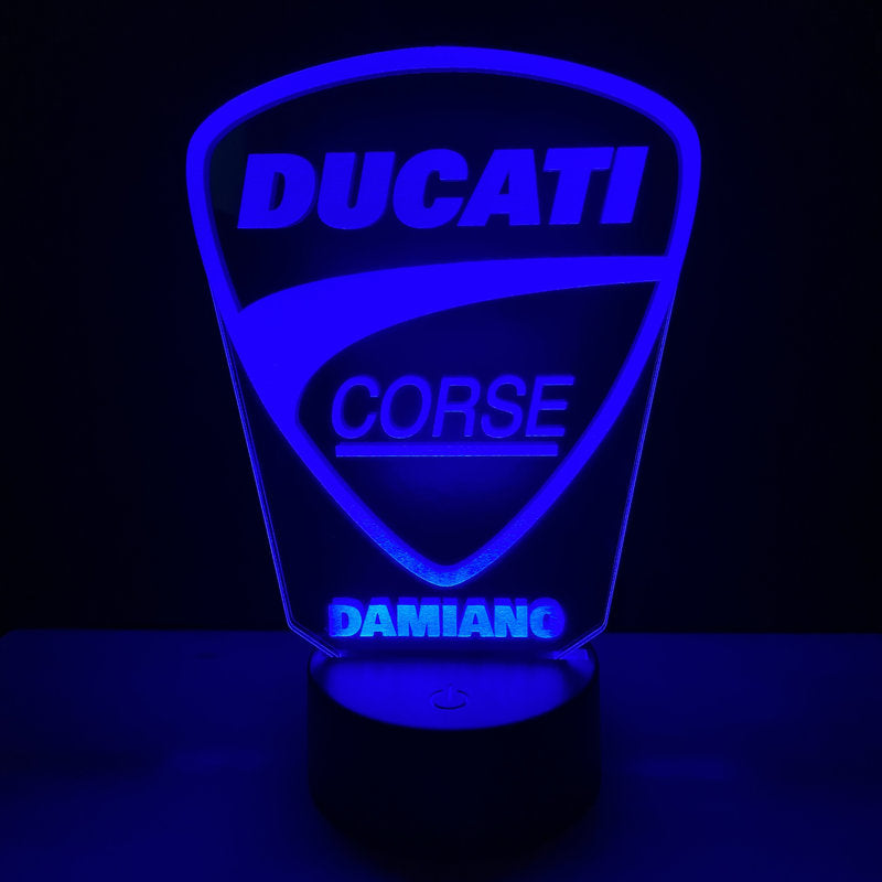 Lampada LED Ducati Corse Personalizzata con Nome – Idea Regalo MotoGP