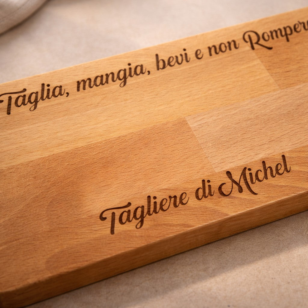 Tagliere Artigianale in Legno Personalizzato con Incisione – Regalo Elegante Cucina