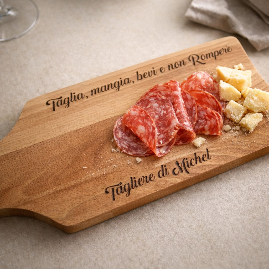 Tagliere Artigianale in Legno Personalizzato con Incisione – Regalo Elegante Cucina